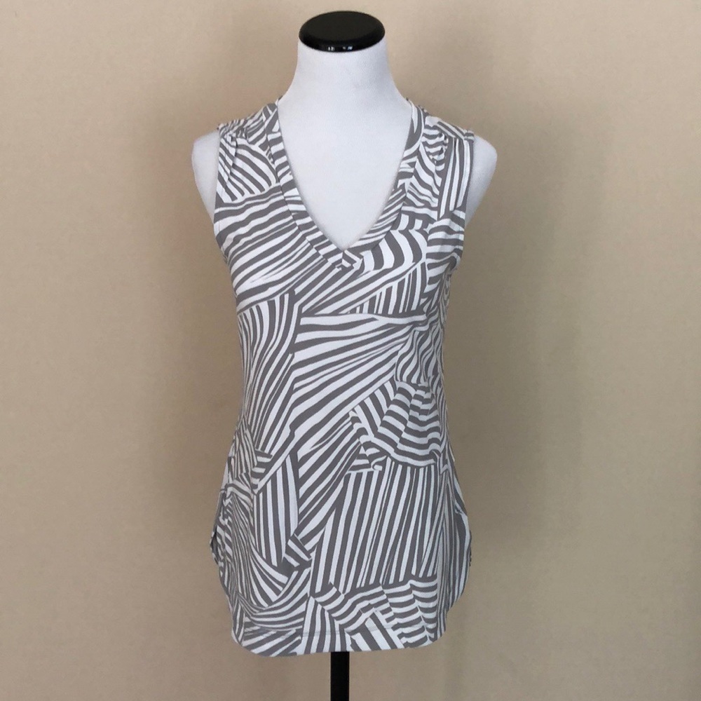 Banana Republic Geo Print Sleeveless Blouse
